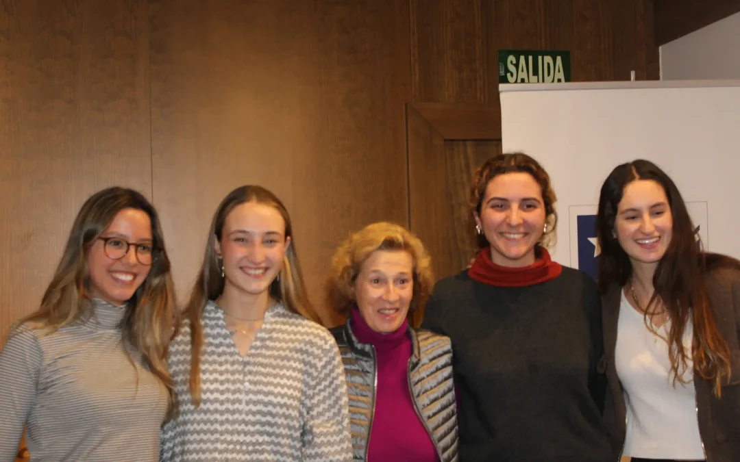 Encuentro con Julia Navarro